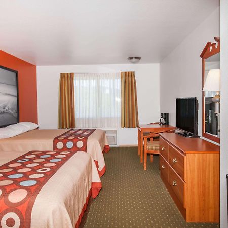 Super 8 By Wyndham Cloverdale Wine Country Luaran gambar